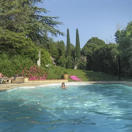 Πανσιόν Domaine Du Moment